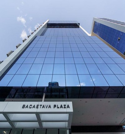 Bacaetava Plaza