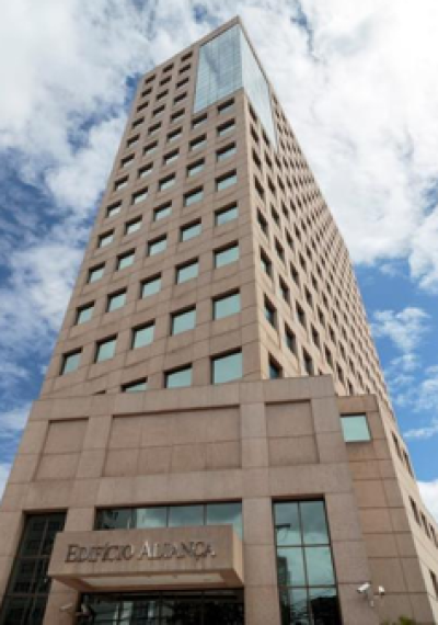 Lumina Plaza