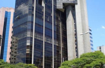 Roberto Sampaio Ferreira - Mobiliado